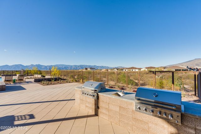 10233 E Encinas Trail, Tucson, AZ 85747