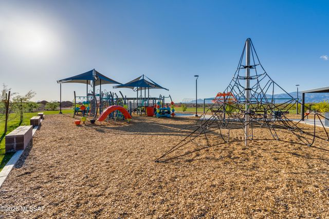 10233 E Encinas Trail, Tucson, AZ 85747