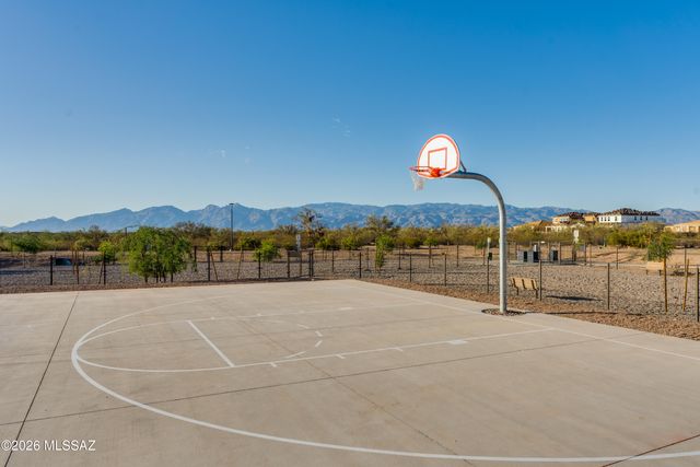 10233 E Encinas Trail, Tucson, AZ 85747