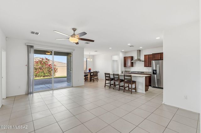 10233 E Encinas Trail, Tucson, AZ 85747