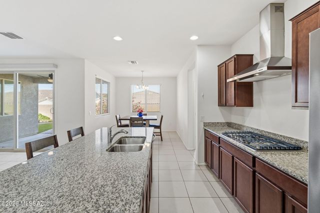 10233 E Encinas Trail, Tucson, AZ 85747