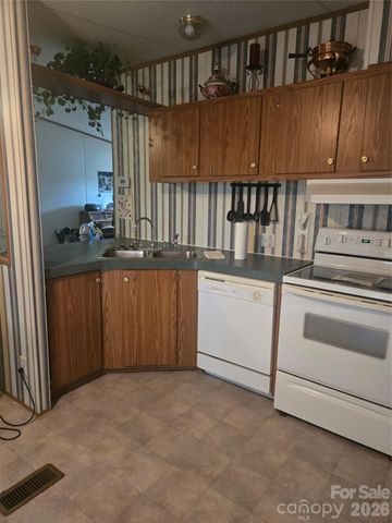 4632 Belvedere Drive, Claremont, NC 28610