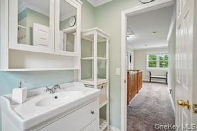8 Caruso Court, Thiells, NY 10984