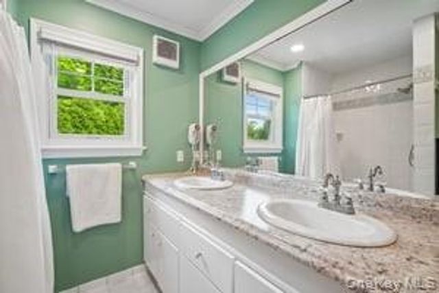8 Caruso Court, Thiells, NY 10984