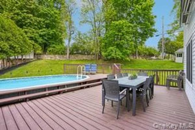 8 Caruso Court, Thiells, NY 10984
