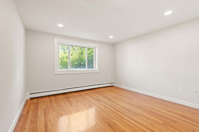 215 Massachusetts Ave 26, Arlington, MA 02474