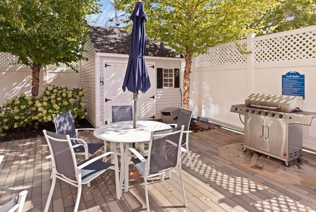 215 Massachusetts Ave 26, Arlington, MA 02474