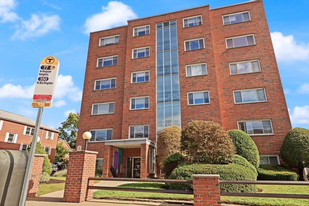 215 Massachusetts Ave 26, Arlington, MA 02474