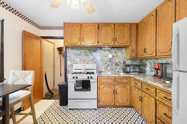 8314 Stevens Avenue S, Bloomington, MN 55420