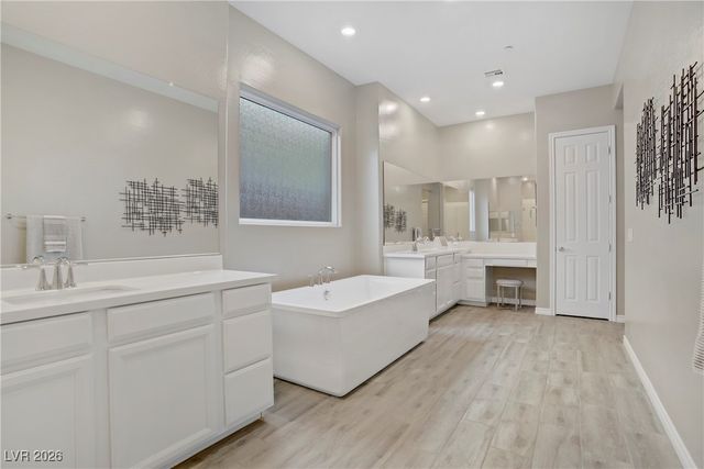 8 Reflection Cove Drive, Henderson, NV 89011