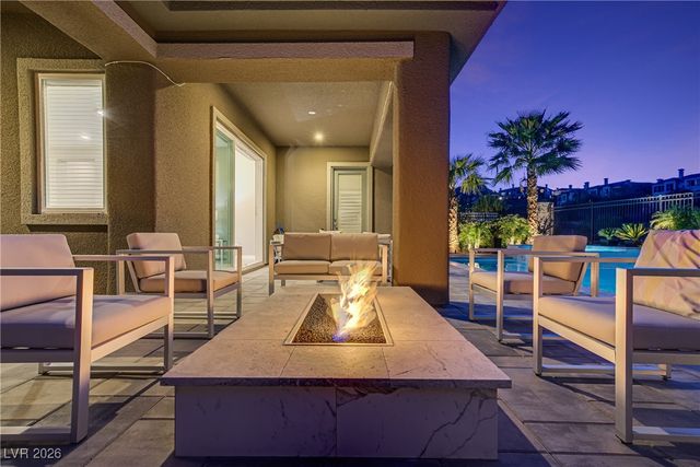 8 Reflection Cove Drive, Henderson, NV 89011