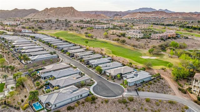 8 Reflection Cove Drive, Henderson, NV 89011