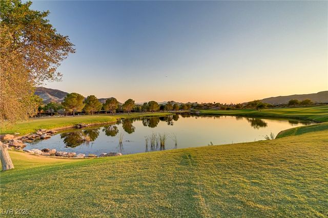 8 Reflection Cove Drive, Henderson, NV 89011