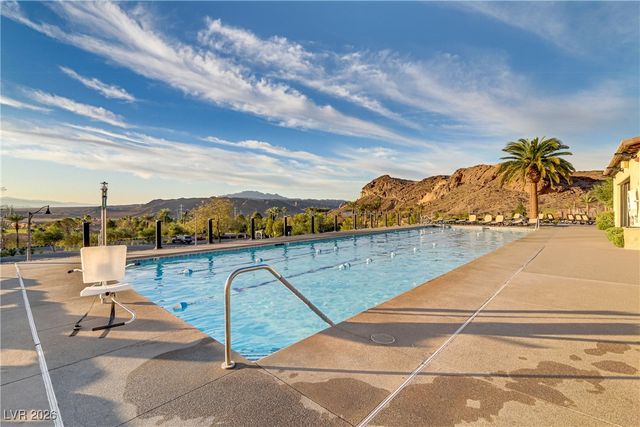 8 Reflection Cove Drive, Henderson, NV 89011