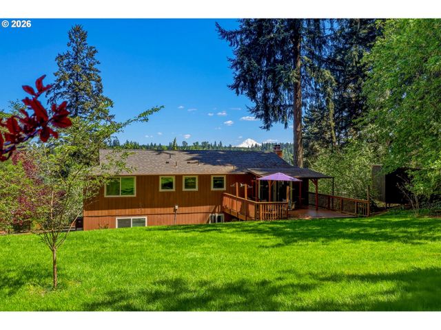 16485 S HATTAN Rd, Oregon City, OR 97045