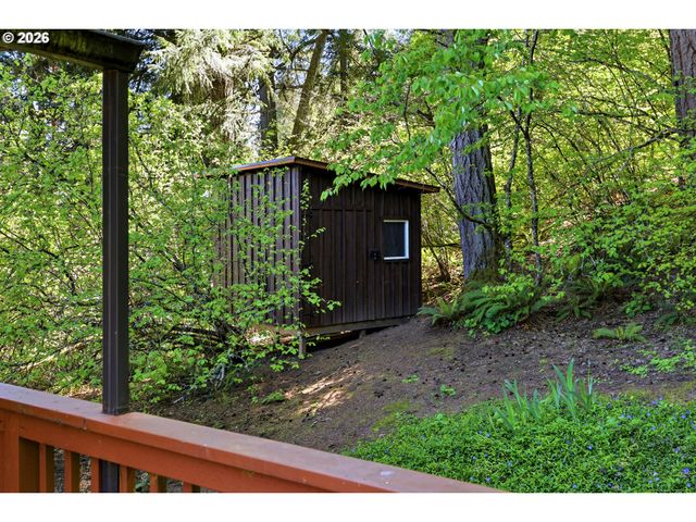 16485 S HATTAN Rd, Oregon City, OR 97045
