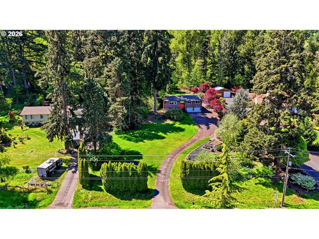 16485 S HATTAN Rd, Oregon City, OR 97045