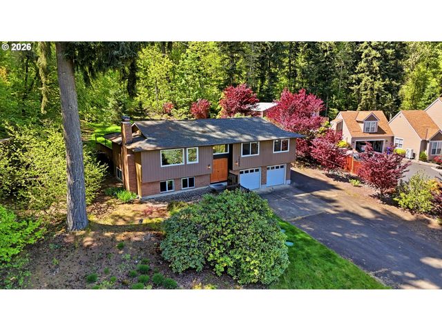 16485 S HATTAN Rd, Oregon City, OR 97045