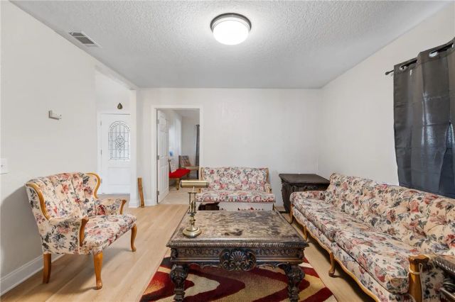 26335 Catamaran Lane, Helendale, CA 92342