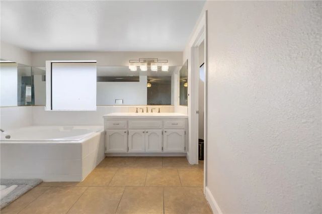 26335 Catamaran Lane, Helendale, CA 92342