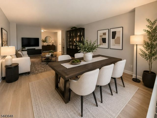 1 Claridge Dr 114, Verona Twp., NJ 07044