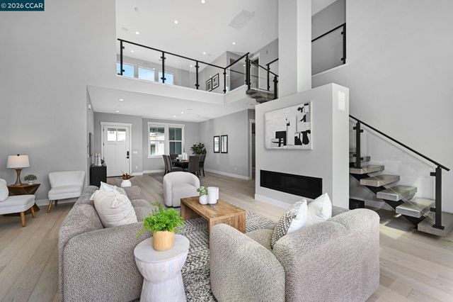 226 Akabane Ln, Danville, CA 94506