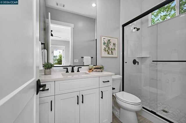 226 Akabane Ln, Danville, CA 94506