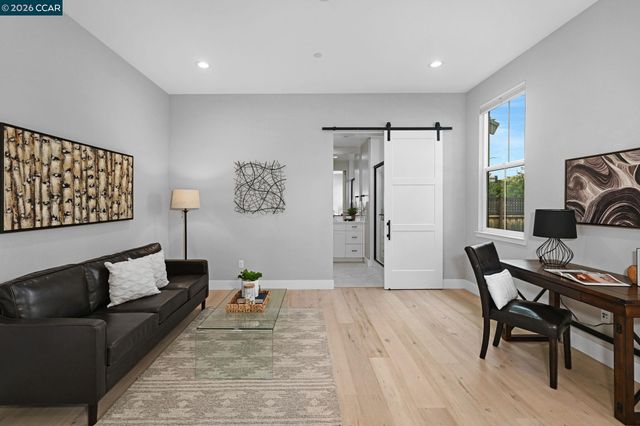 226 Akabane Ln, Danville, CA 94506