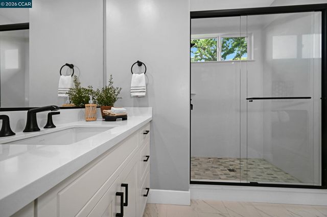 226 Akabane Ln, Danville, CA 94506