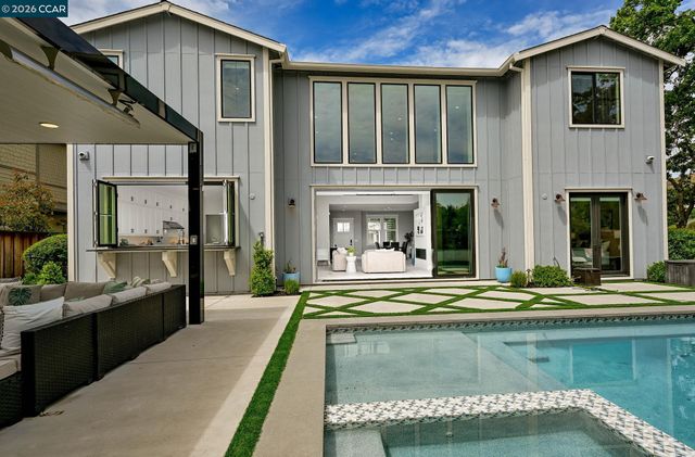 226 Akabane Ln, Danville, CA 94506