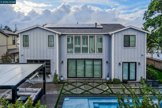 226 Akabane Ln, Danville, CA 94506