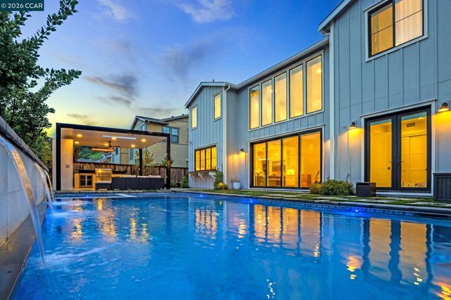 226 Akabane Ln, Danville, CA 94506