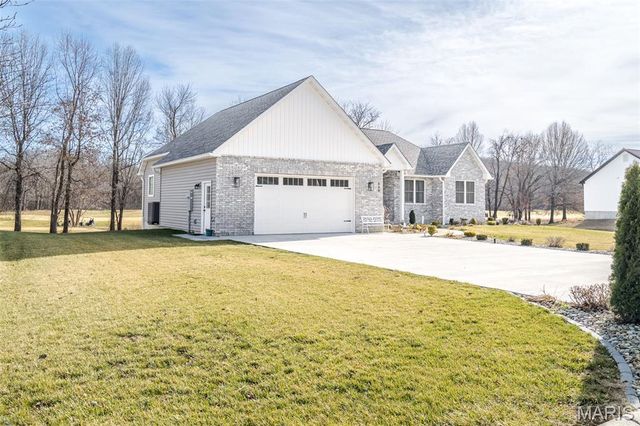 880 Fairway Drive, Union, MO 63084