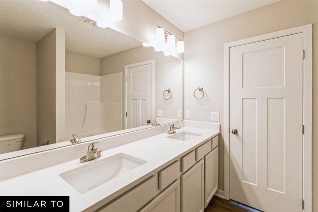 1015 Shady Lane Drive, Norwalk, IA 50211