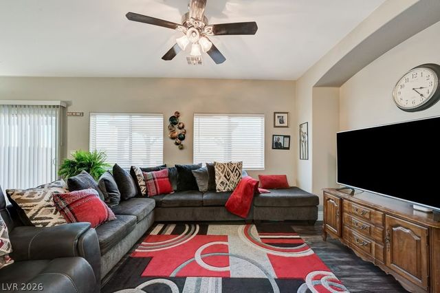 6418 Burns Allen Avenue 102, Las Vegas, NV 89122