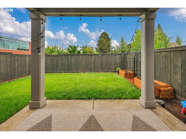 6597 Se PROVENCE St, Hillsboro, OR 97123