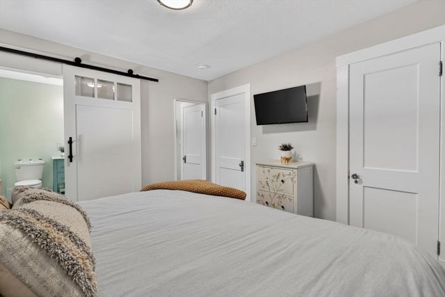 37 Chapel St, Canton, MA 02021