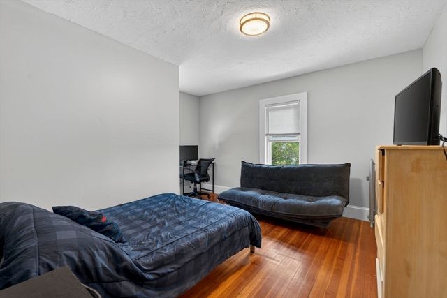37 Chapel St, Canton, MA 02021