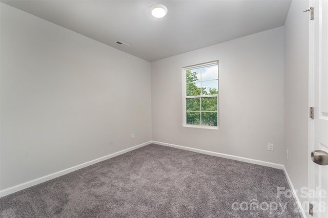 27 Forest Park Road, Marion, NC 28752