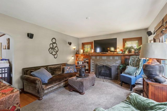 4480 N Bartlett AVENUE #4482, Shorewood, WI 53211