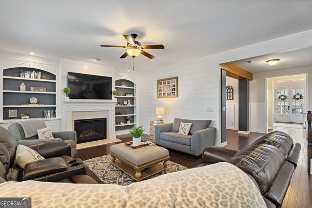 6263 Cedar Spring Lane, Hoschton, GA 30548