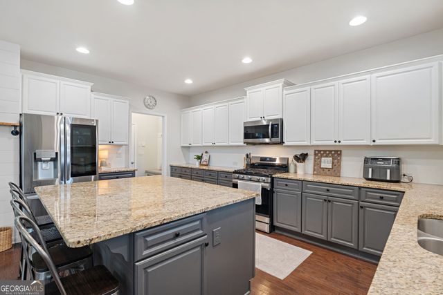 6263 Cedar Spring Lane, Hoschton, GA 30548