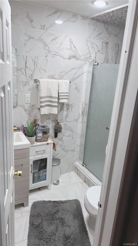 228 N 7th Avenue 1, Mount Vernon, NY 10550