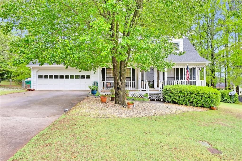 403 Rustic Ridge Circle, Lawrenceville, GA 30043