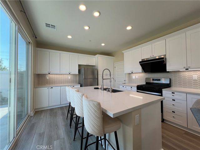4292 S Heather Privado, Ontario, CA 91761