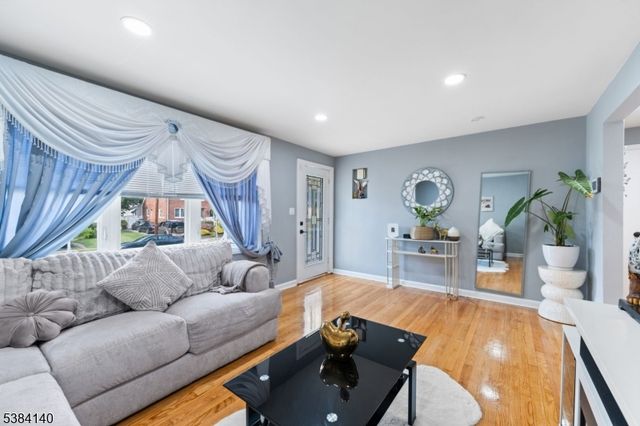 310 Stockton Ave, Roselle Boro, NJ 07203