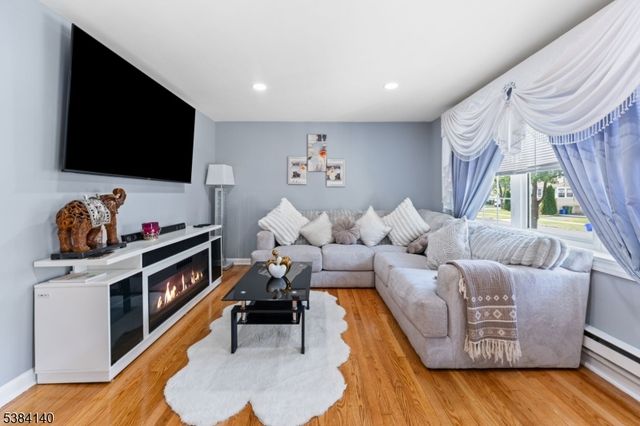 310 Stockton Ave, Roselle Boro, NJ 07203