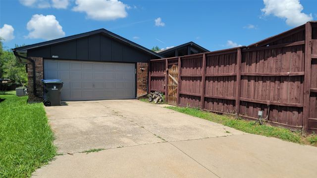 1334 Paris Drive, Garland, TX 75040