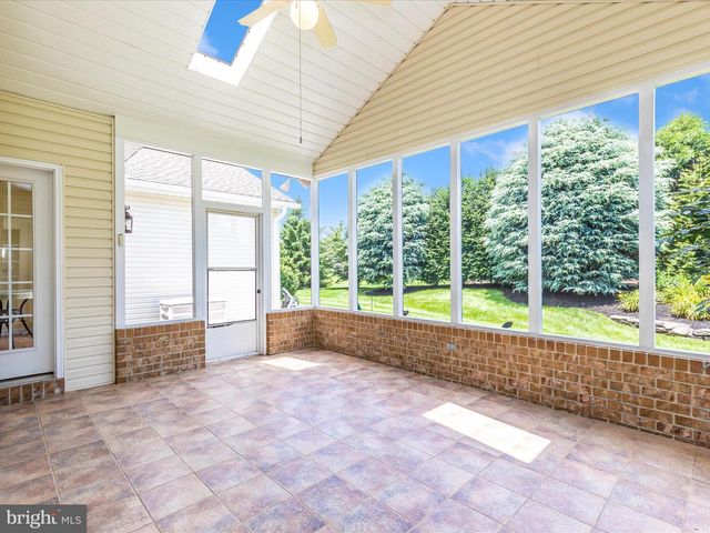 6337 MEDINA RIDGE DR, Fayetteville, PA 17222