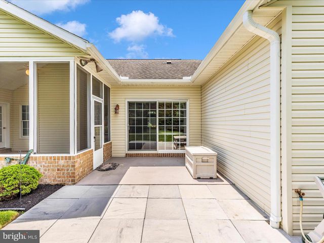 6337 MEDINA RIDGE DR, Fayetteville, PA 17222